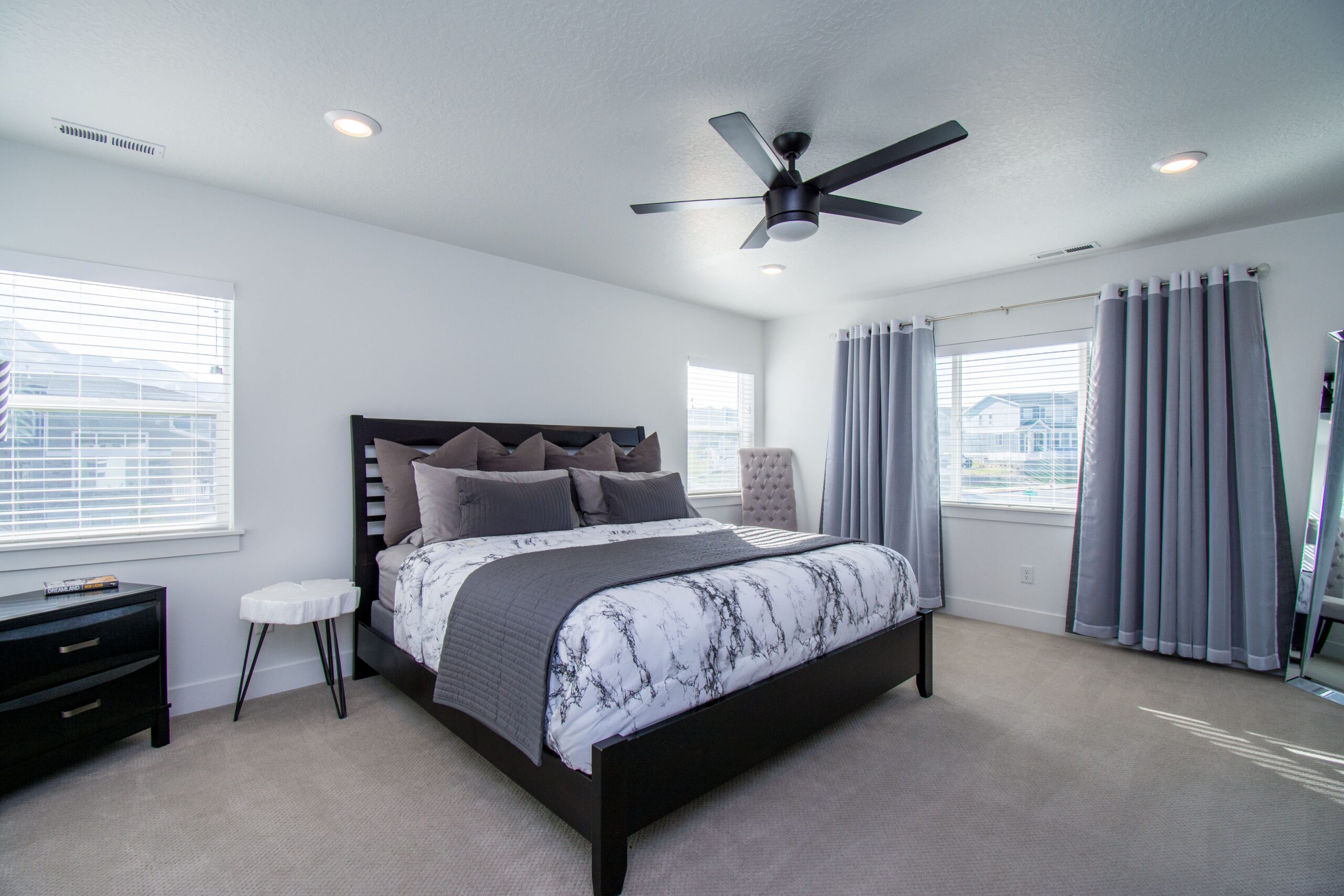Complete Guide to Why Does My Ceiling Fan Turn on by Itself — image 4