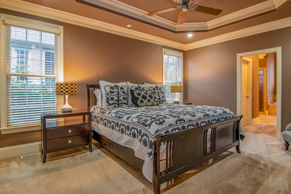 Wooden Ceiling Fan Blades vs Metal Blades — 1. Attractive Appearance
